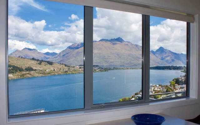 52a Preston Heights Apartment