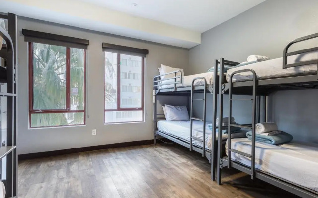 HI Los Angeles Santa Monica Hostel