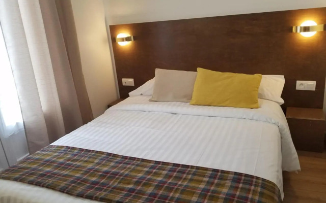 Dupleix Hotel