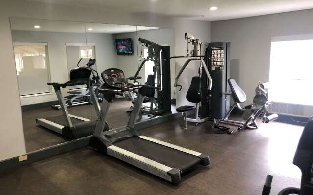 Best Western Plus Vermilion River Inn & Suites