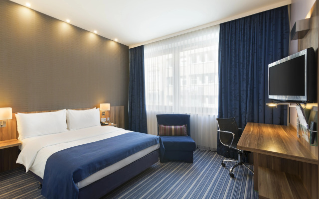 Premier Inn Frankfurt City Centre