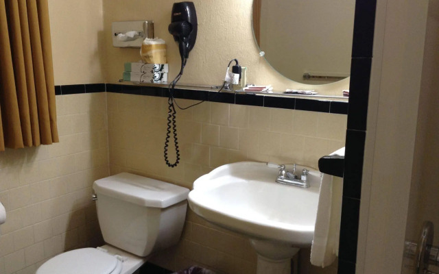 Briarcliff Motel
