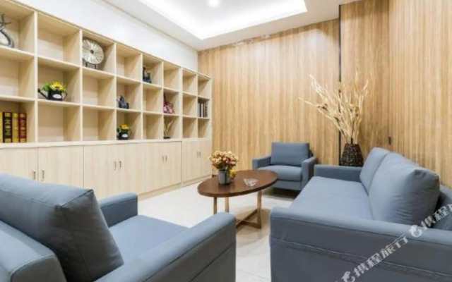 Shangkeyou Hotel(Dayanta Subway entrance)