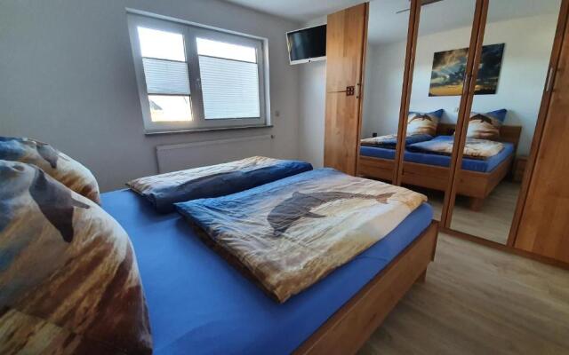 Schnetter Hummel, Apartment 1