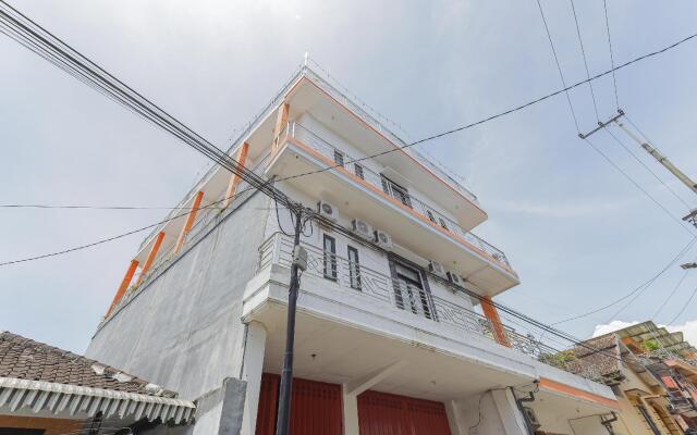 Srikandi Family Residence by OYO Rooms