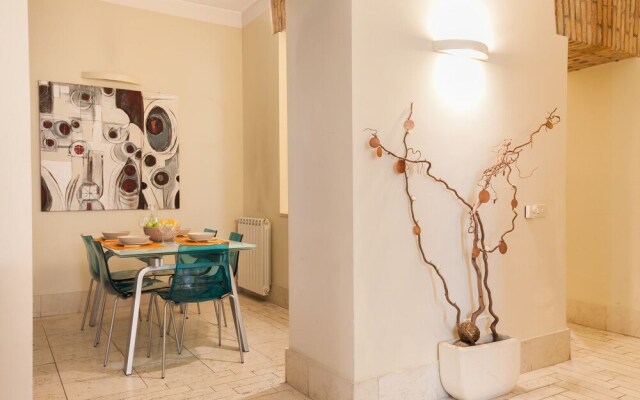 Charming and Enjoyable Flat few Steps From Vatican
