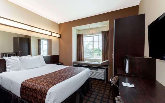 Microtel Inn and Suites Eagle Pass