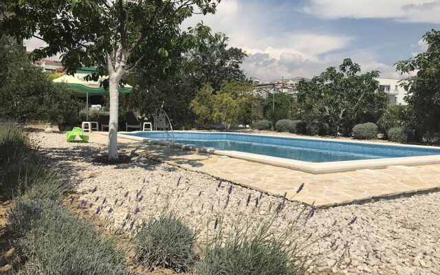 House With Pool in Split Near the Beach
