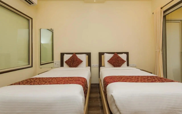 OYO 599 Divine Residency