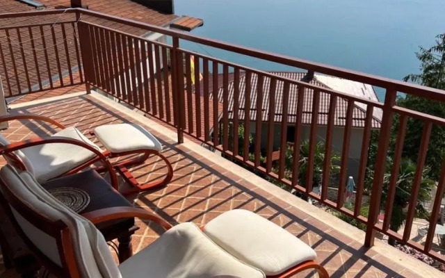 Villa Fania