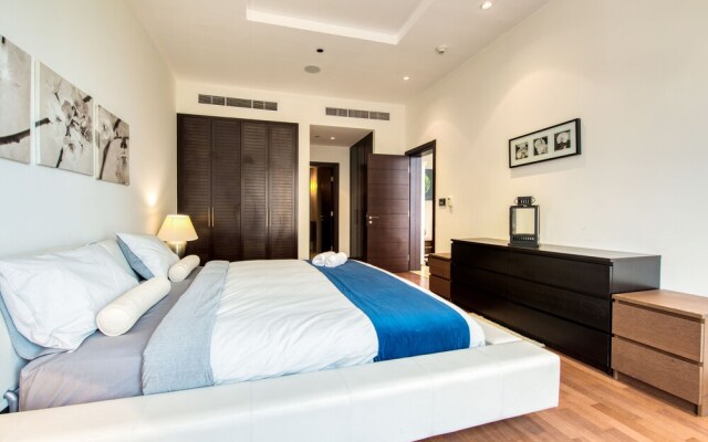 R&H Emerald Tiara Palm