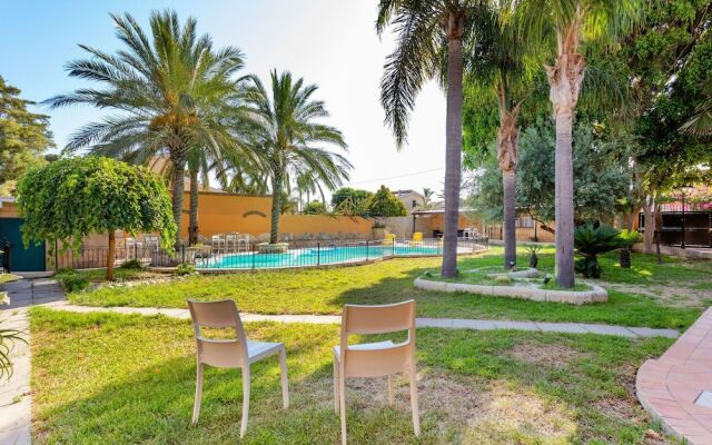 Peaceful Holiday Home in Punta Milocca With Private Pool