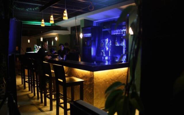 One Tagaytay Place