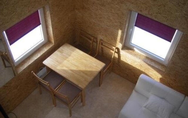 Valaste Guest House and Camping