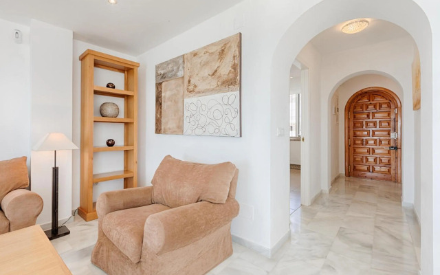 Front Sea View Apartment Estepona