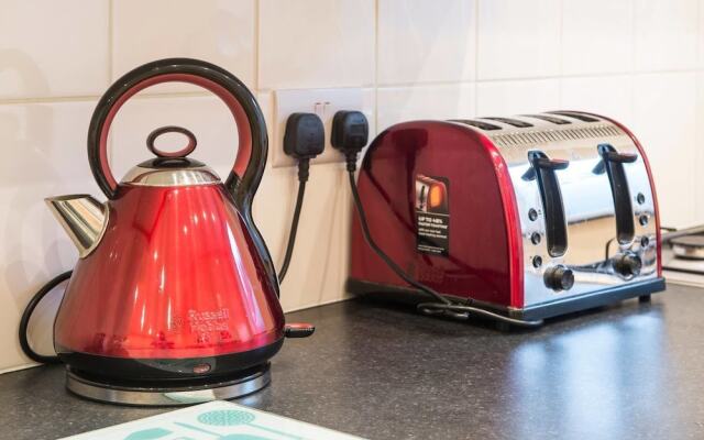 The Fav Flat - Heart of the City Apartment