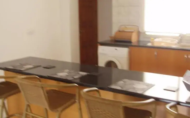 Universal Apartment