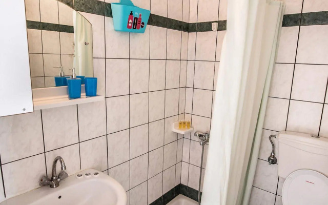 Faros Apartments