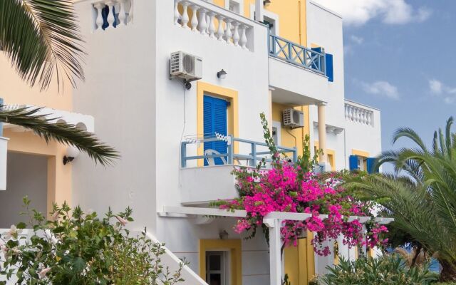 Pyrgos Beach Hotel Apartments