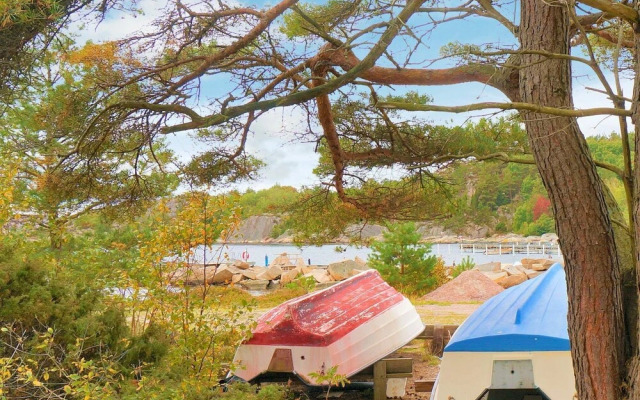 8 Person Holiday Home In Brastad