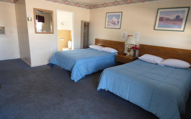 Rainbow Inn & Cottages