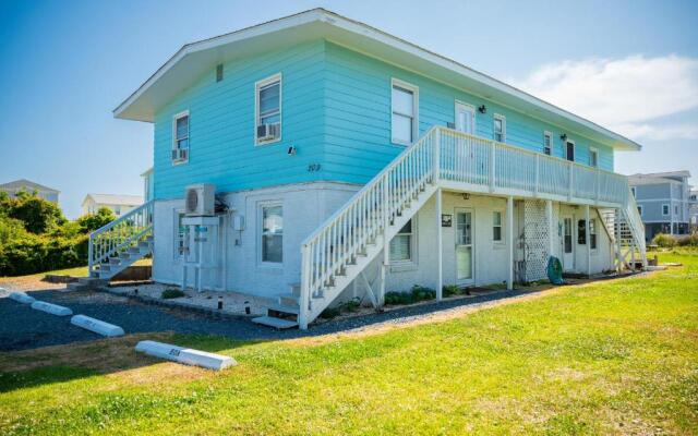 The Hideaway by Oak Island Accommodations