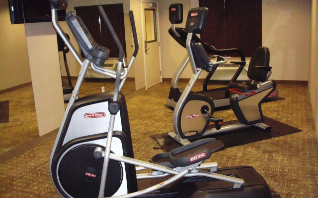 Holiday Inn Express & Suites Clovis-Fresno Area by IHG