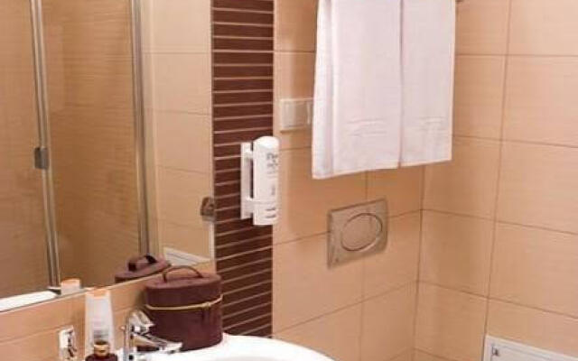 Kukubara Bowling Center