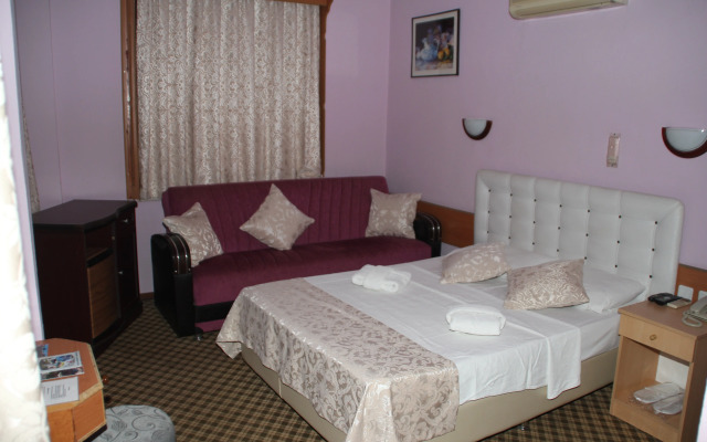 Hotel Karyatit Kaleiçi