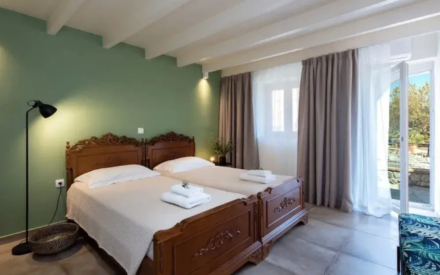 Iliopetra House 3 - Corfu Poolside Retreat