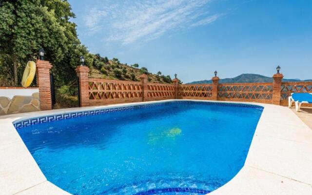 Casa La Encina Alora by Ruralidays