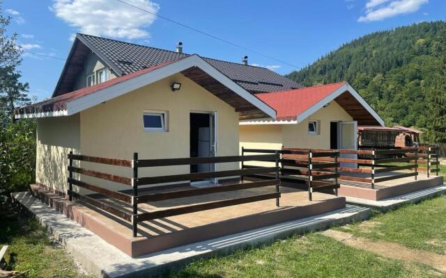 La poalele Raraului!!!