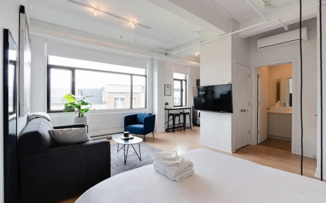 Perfect Downtown Loft