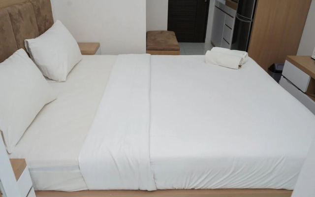 Cozy Design Studio At Amazana Serpong Apartment