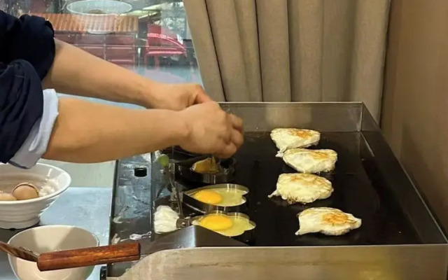 Wanzai Yijia La Maison Hotel