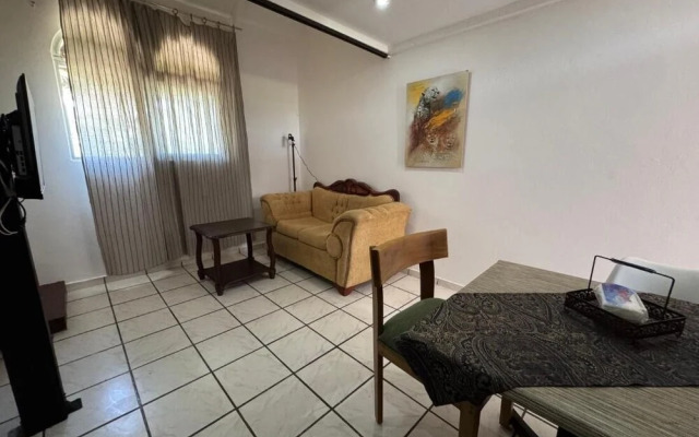 Cozy Studio Apartment 2 min to the Beach, Rooftop