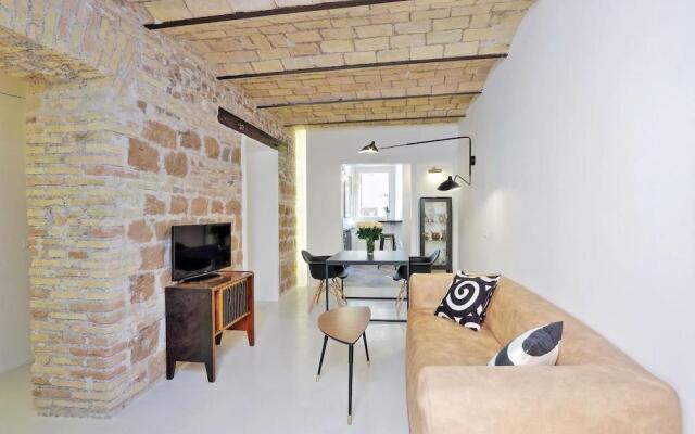 Design Flat for 4 near Colosseum