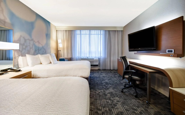 Courtyard by Marriott Louisville Airport