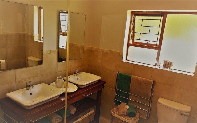Theebos Anneline's Self Catering Apartments