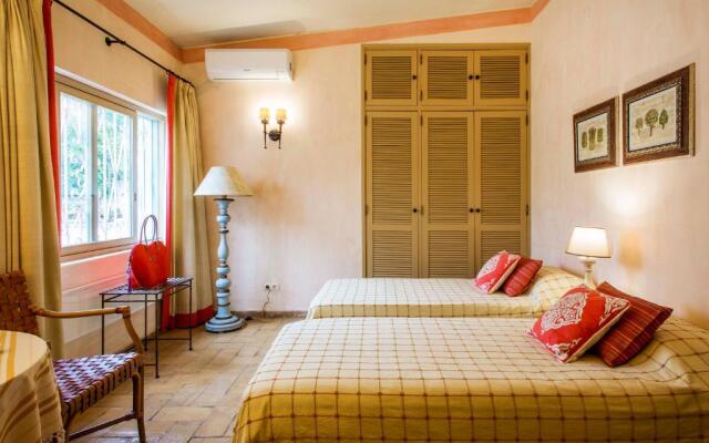 Quinta Azul - Gorgeous Apartment with Pool & Private Terrace