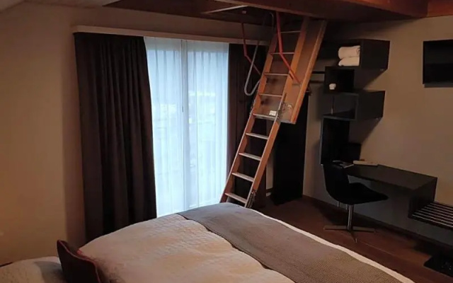 Panoramarestaurant Hotel Roggerli – Guest Rooms – Hergiswil