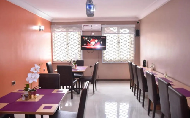 Ayaakaje Guest House
