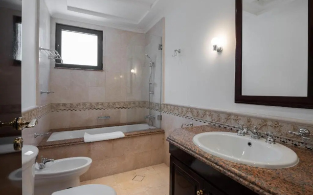 Maison Privee - Villa on Beach w Private Pool The Palm Jumeirah