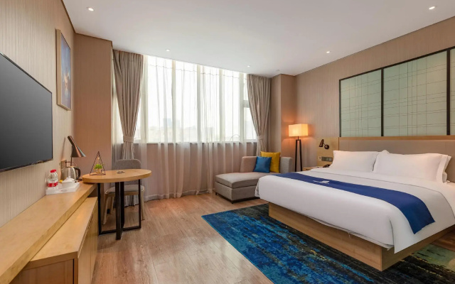 Echarm Hotel (Foshan Huangqi)