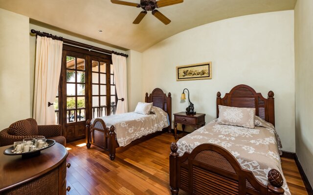 Luxury Vacation Rentals At Hacienda Pinilla