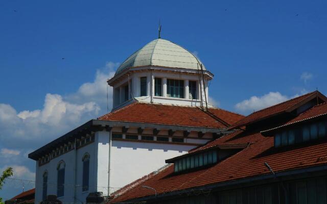 RedDoorz Plus near Java Mall Semarang