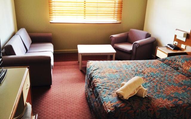 Western Gateway Motel