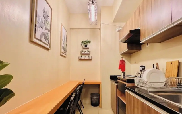 Hubomoto Avida Suites