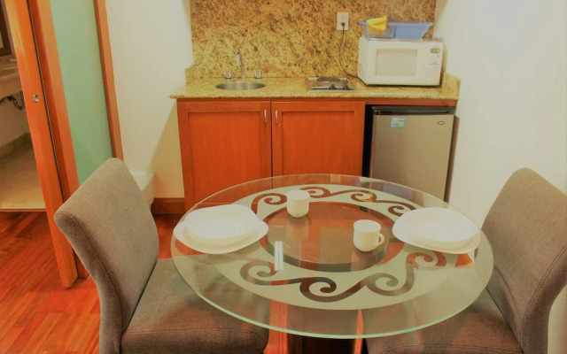 Condesa Suites