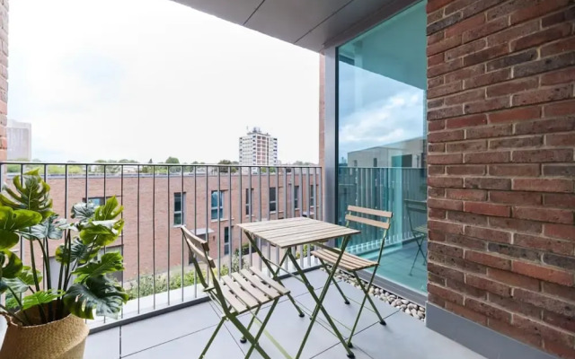 The Tottenham Sanctuary - Adorable 1bdr Flat With Balcony